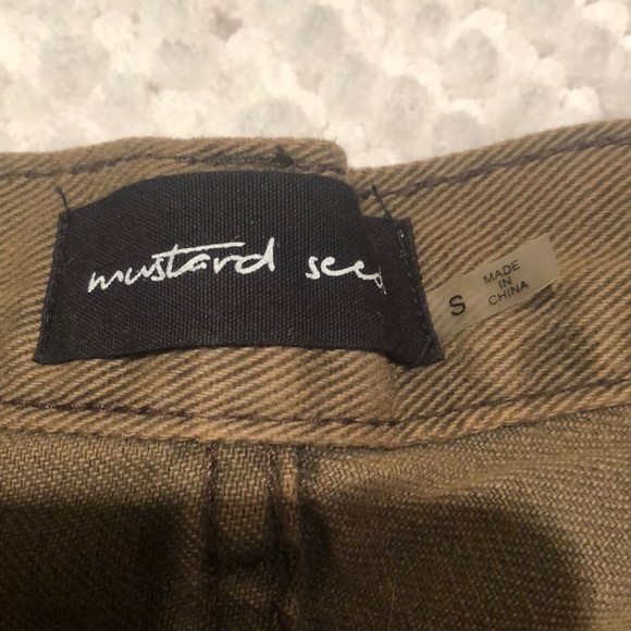 Shorts - Picture 3 of 3